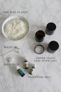 DIY Christmas Candle with Essential Oils - Swoon Worthy